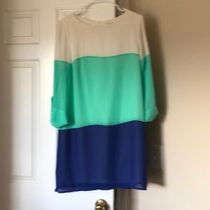 Color block shift dress size L